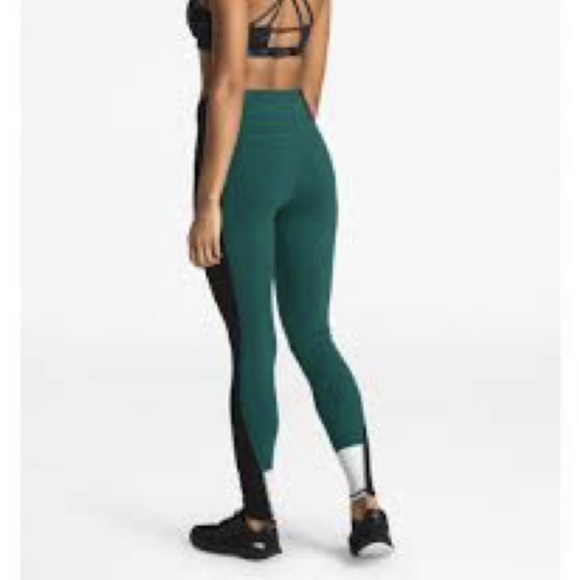 Size Small, Green The North Face Leggings - Picture 6 of 6